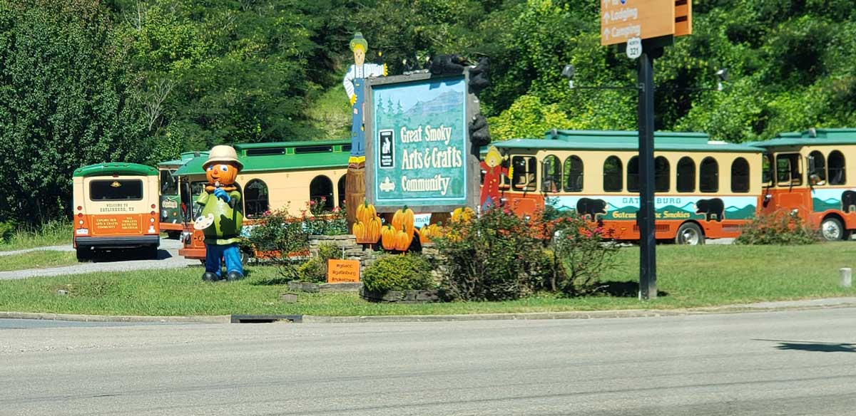 Arts and Crafts Village