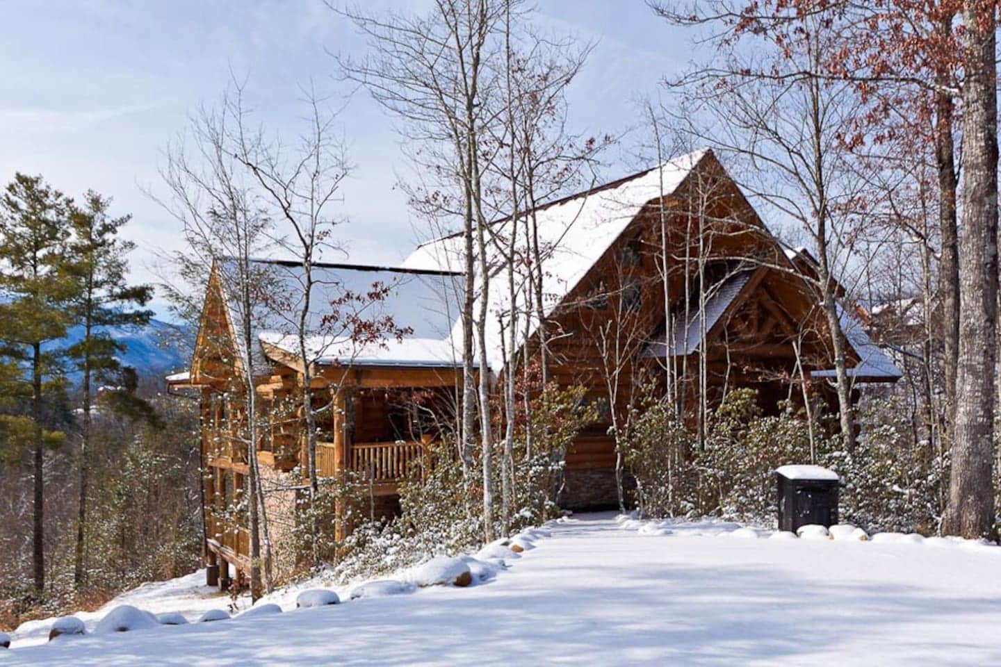 Big Bear Ridge Lodge in the snow