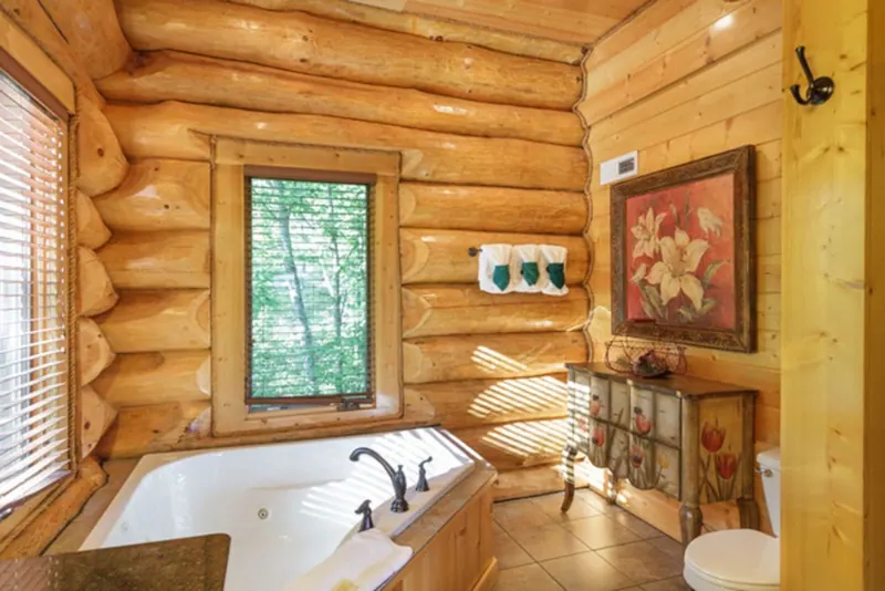 Jacuzzi tub of master bedroom. The bathroom also has a separate shower.